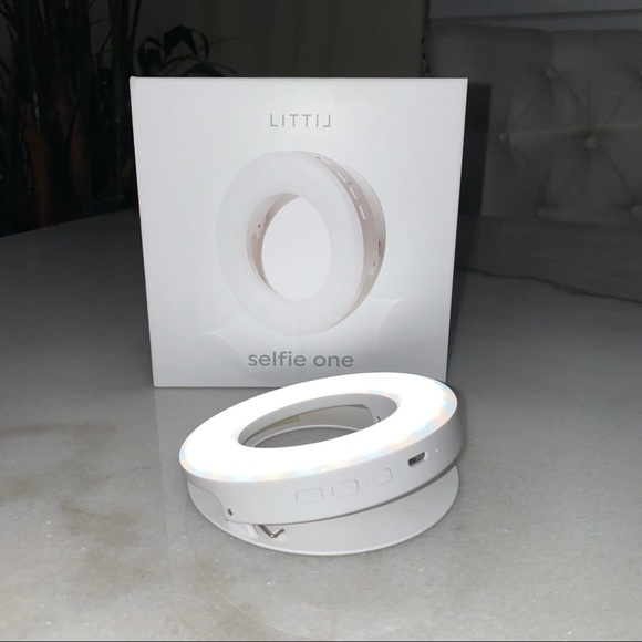 Littil Selfie One Rechargeable Ring Light Clip-On for iPhone, Laptop, Etc. - Picture 15 of 16
